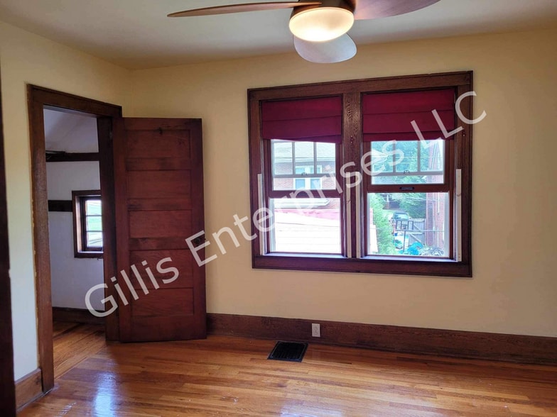 2nd Floor Bedroom - 107 W 11th Ave