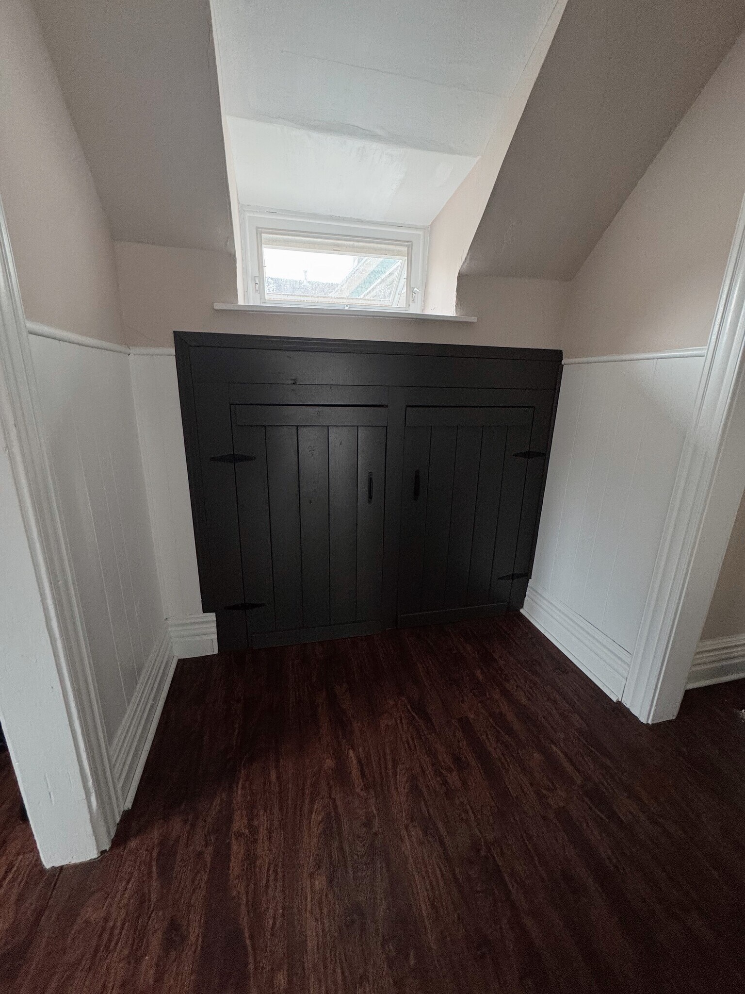 Building Photo - 158 Christiana St