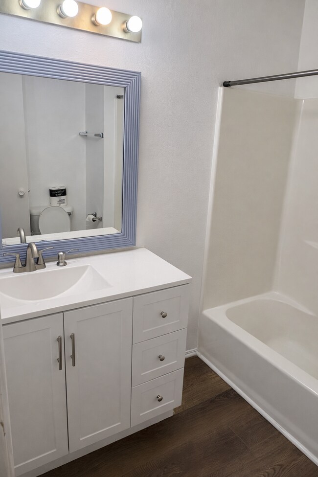 Building Photo - 2920 Dawn Ct