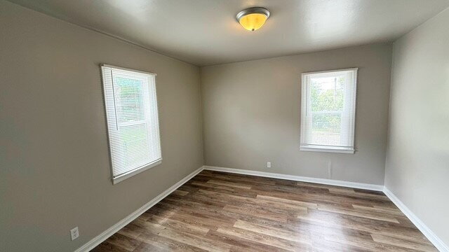 Building Photo - EAST SIDE UPDATED 3 BEDROOM 2 BATH HOME AVAILABLE NOW!