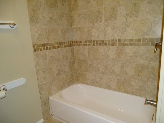 Building Photo - 7247 Barton Oaks Dr