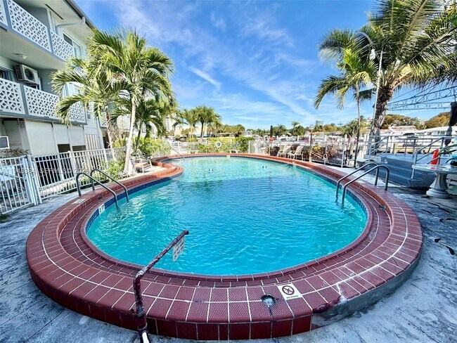 Building Photo - 13105 Ixora Ct