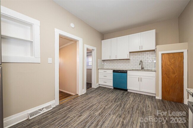 Building Photo - 103 E Louisiana Ave