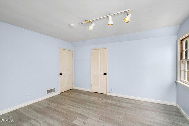 Building Photo - 12060 Laurel Terrace Dr