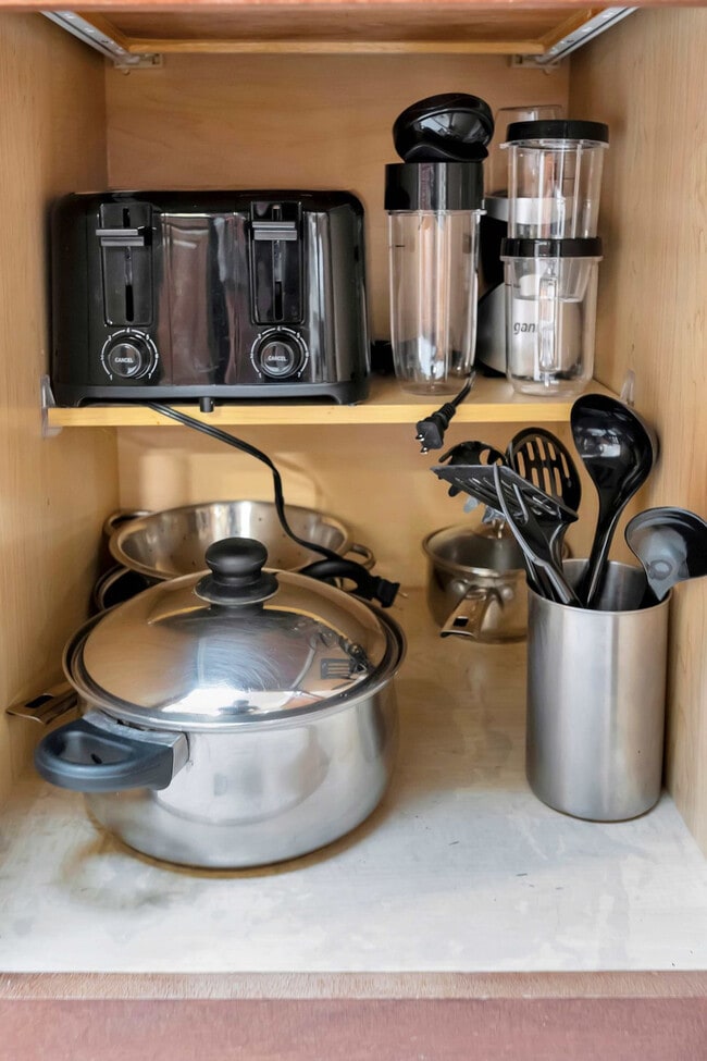 Building Photo - 8101 Resort Village Dr