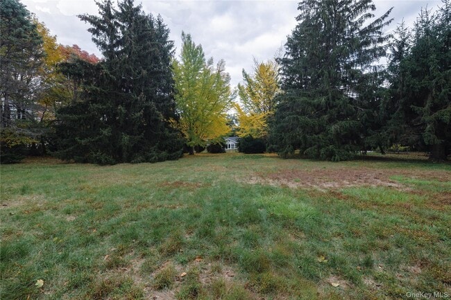 Building Photo - 11 Geralind Dr