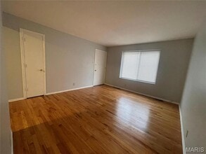 Building Photo - 255 Chambers Rd