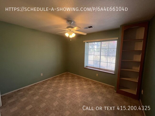 Building Photo - Move-In Special: Enjoy Reduced Annualized ...