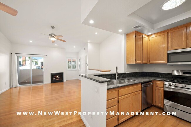 Building Photo - Exquisite North Park/University Heights Townhome, Small Pet Ok!