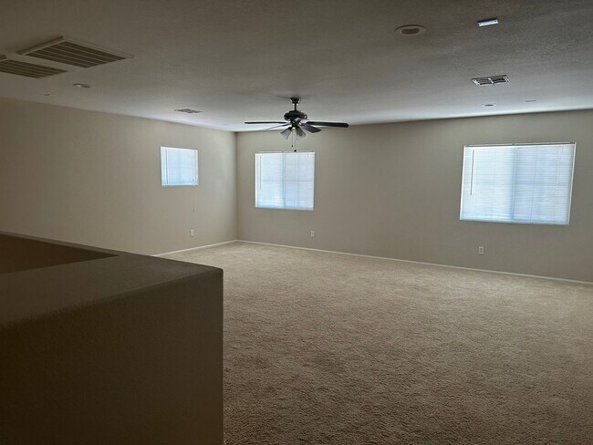 Building Photo - 655 Suncup Cir