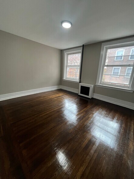 Building Photo - 38 Winans St