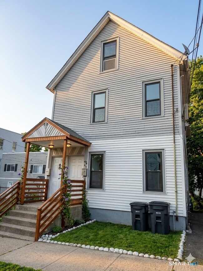 Building Photo - 43 Farren Ave