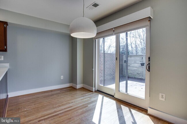 Building Photo - 11710 Indian Ridge Rd