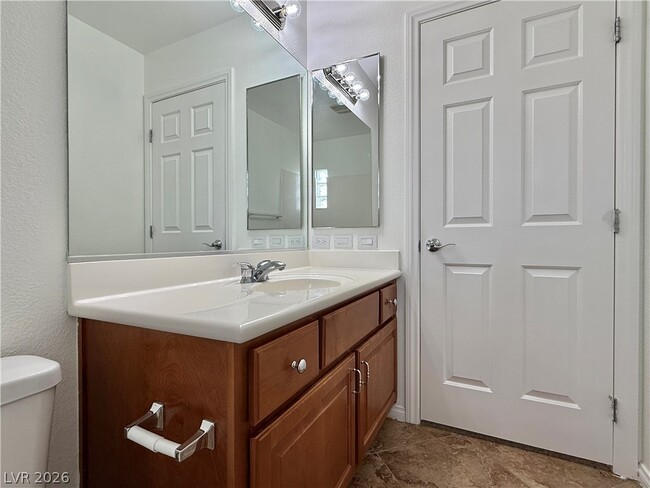 Building Photo - 6125 W Cambiata Ct