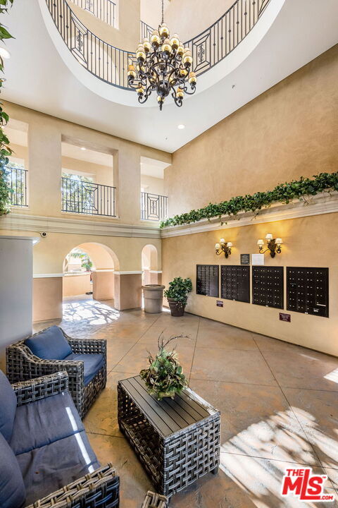 Building Photo - 13080 Pacific Promenade