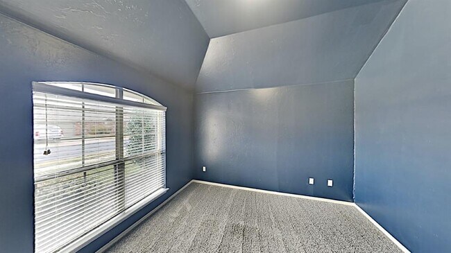Building Photo - 4609 NW 164th Terrace