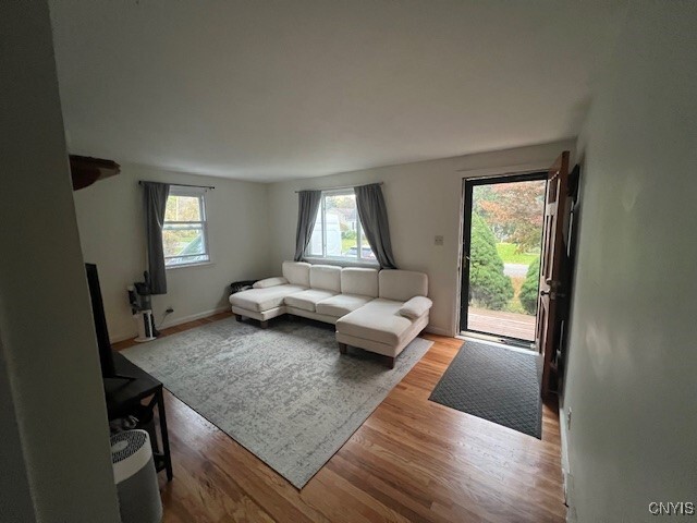 Building Photo - 302 Twin Elms Ln