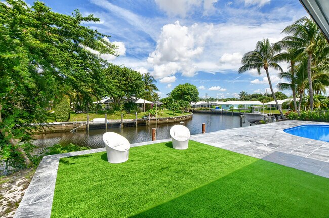 Building Photo - 891 Hickory Terrace