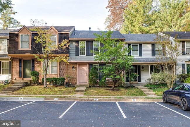 Building Photo - 6518 Alexis Ln