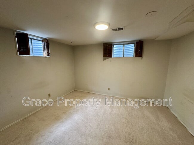 Building Photo - 6174 S Krameria St