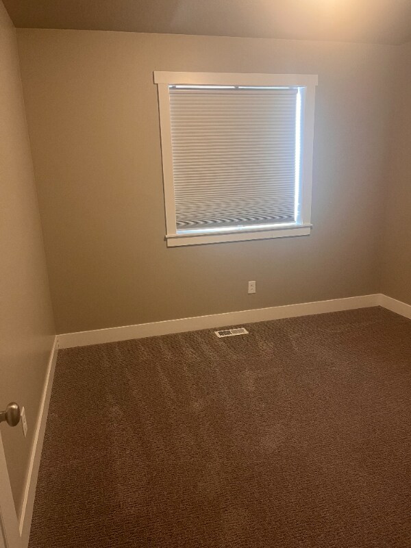 Building Photo - 2475 W 500 N