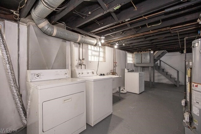 Building Photo - 3436 W 91st St