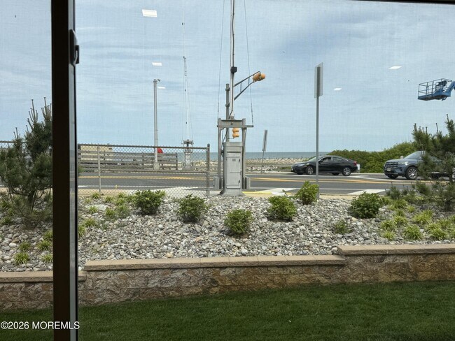 Building Photo - 1 Ocean Ave N