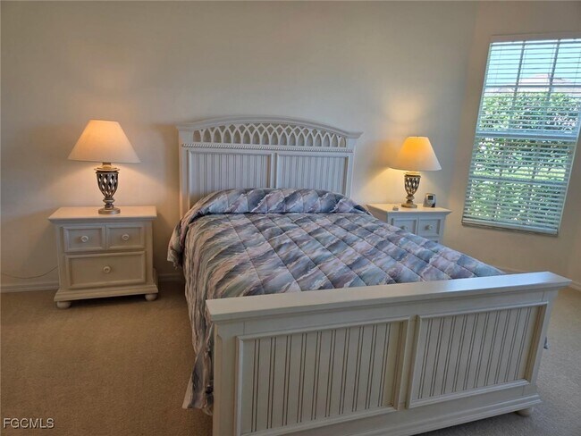 Building Photo - 9129 Links Dr