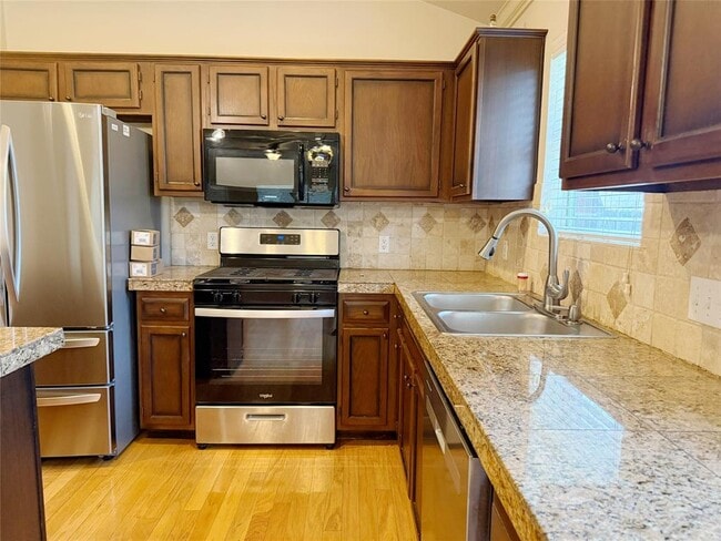 Building Photo - 2608 Stenson Dr