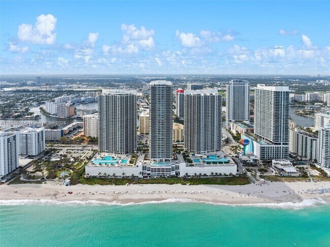 Building Photo - 1850 S Ocean Dr