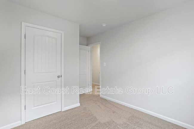 Building Photo - 53 Cranston Ct