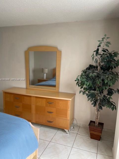Building Photo - 5701 Collins Ave