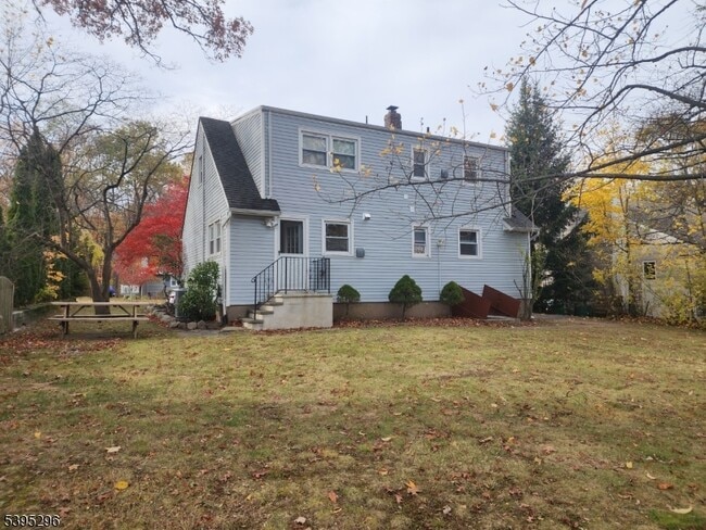 Building Photo - 84 Reservoir Ave