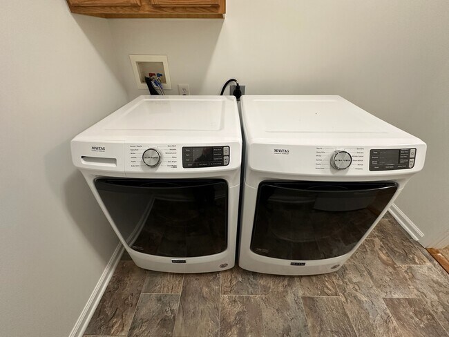 Full Size Washer and Dryer upstairs - 2231 Whitney Ct