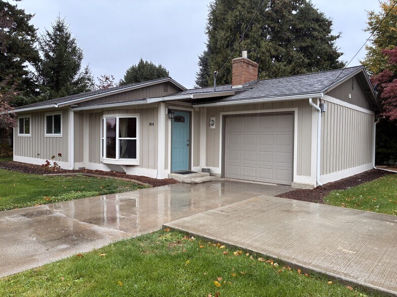 Building Photo - 484 N Kentucky Ave