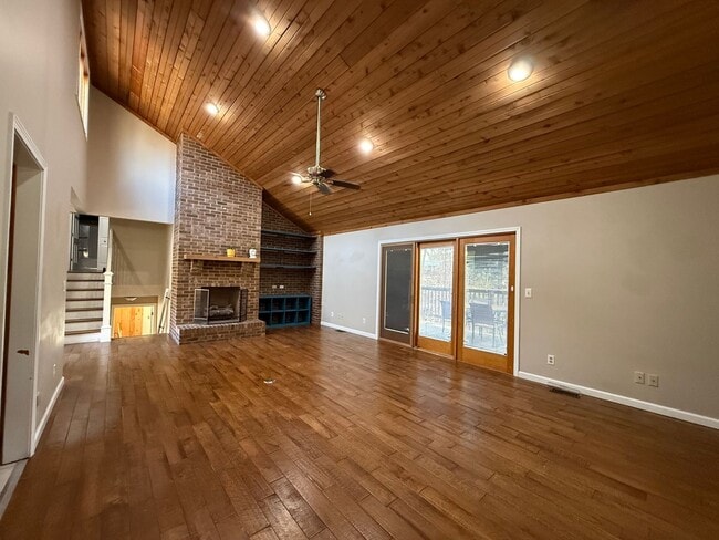 Building Photo - 3 Bedroom 2 Bathroom Home in Kingsport, TN