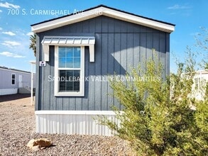 Building Photo - 700 S Carmichael Ave