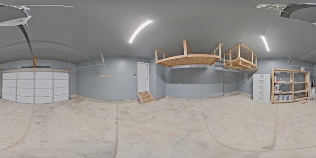 Building Photo - $2,620.95 with $300 off the first month's rent, 5 Beds - 3.5 Bath, Single Family Home in Colorado...