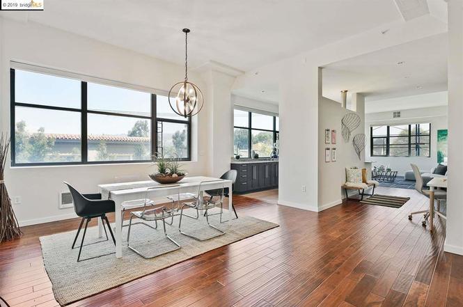 Building Photo - 1001 46th St