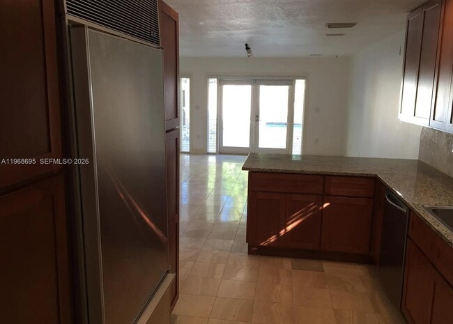 Building Photo - 3087 Shipping Ave