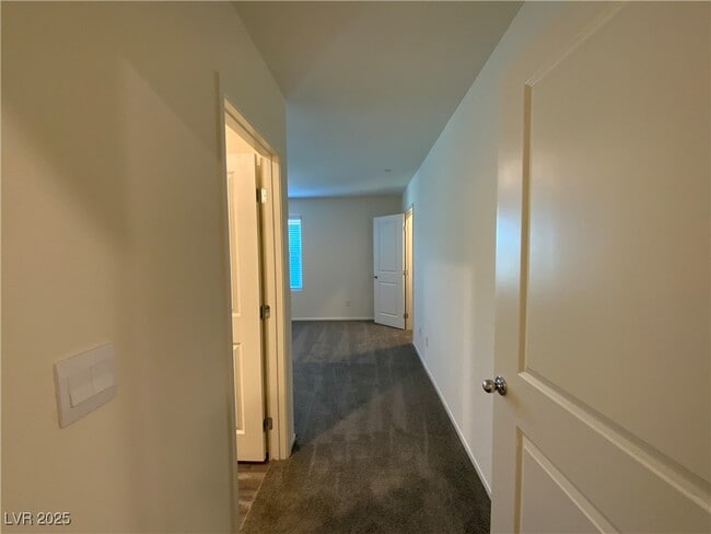 Building Photo - 4989 Fern Mesa Ave