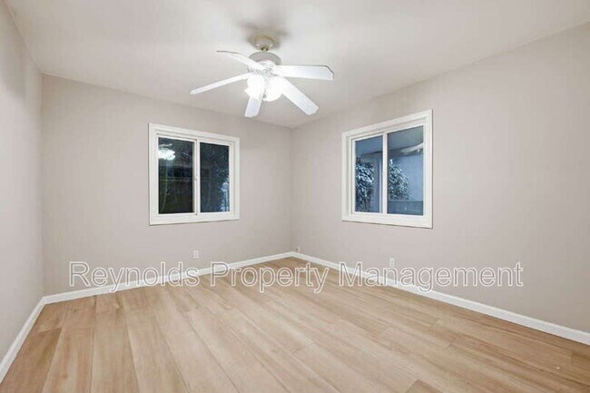 Building Photo - 9002 Watson Pl