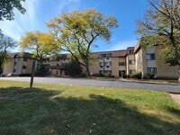Building Photo - 810 E Shady Way