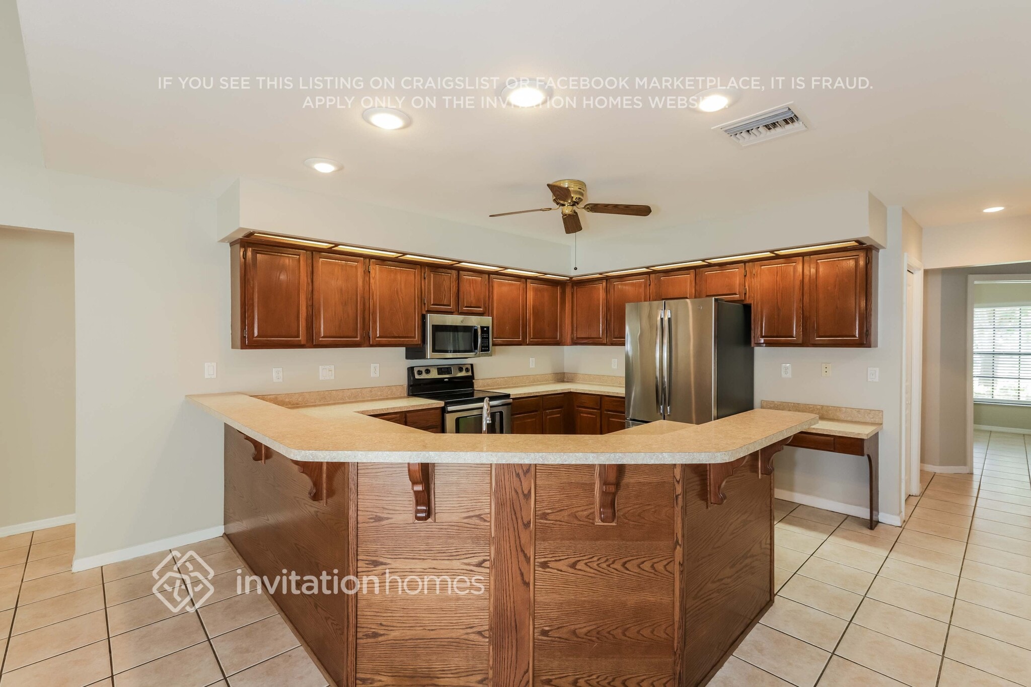 Building Photo - 1412 Holleman Dr
