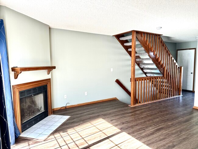 Building Photo - 5727 Kilbury Ln