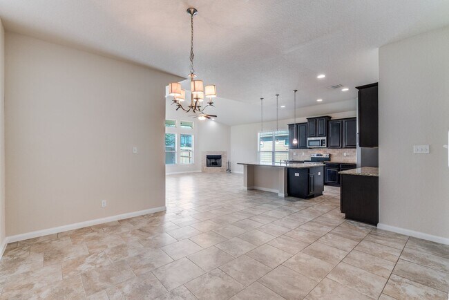 Building Photo - Nice 3-Bedroom 2-Bathroom Home in Highland...