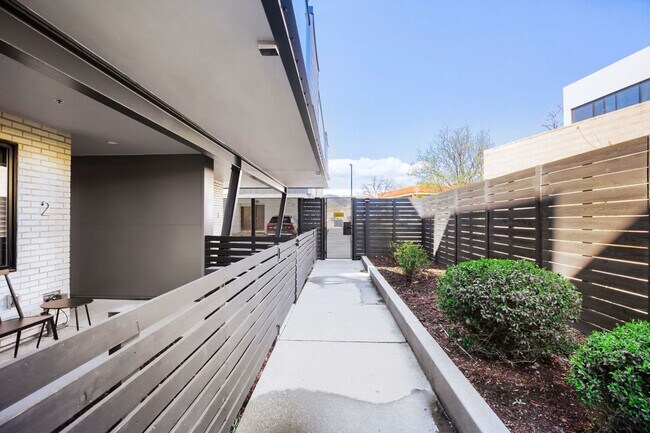 Building Photo - Stylish 2BR Boulder Retreat | Rooftop Deck & Prime Location