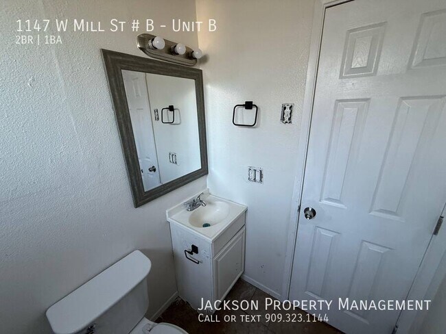 Building Photo - 1147 W Mill St