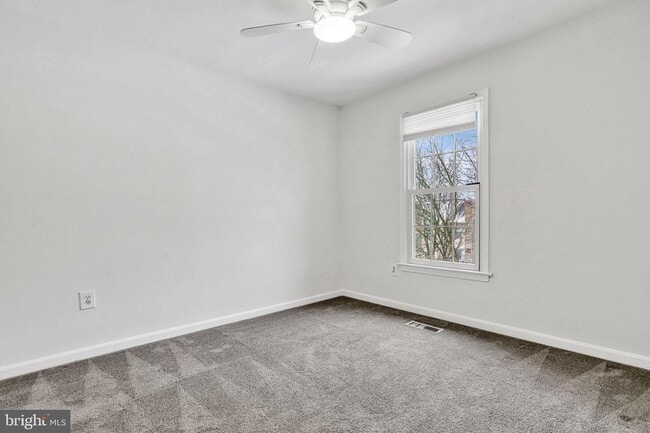 Building Photo - 7413 Salford Ct