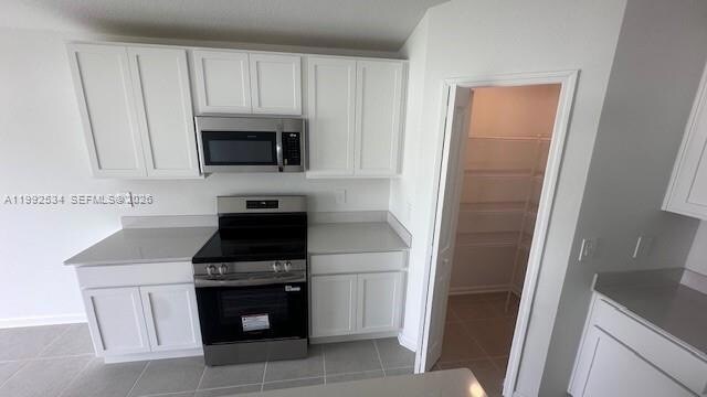 Building Photo - 303 Artemis St